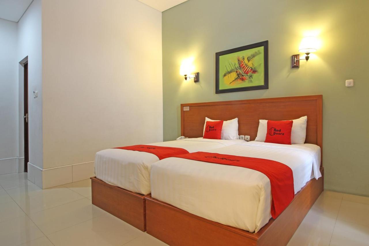 Reddoorz Premium Near Sleman City Hall Yogyakarta Extérieur photo