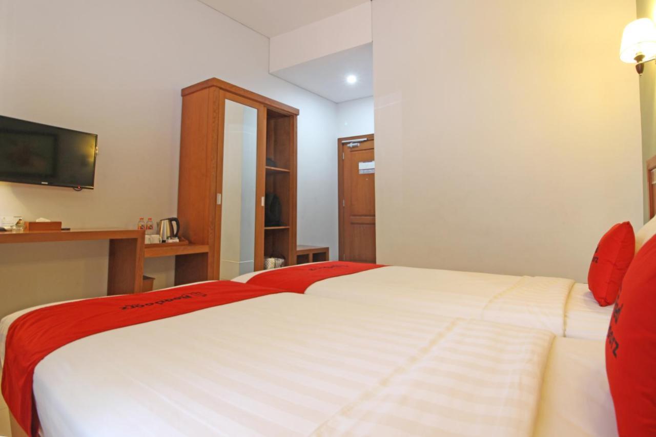 Reddoorz Premium Near Sleman City Hall Yogyakarta Extérieur photo