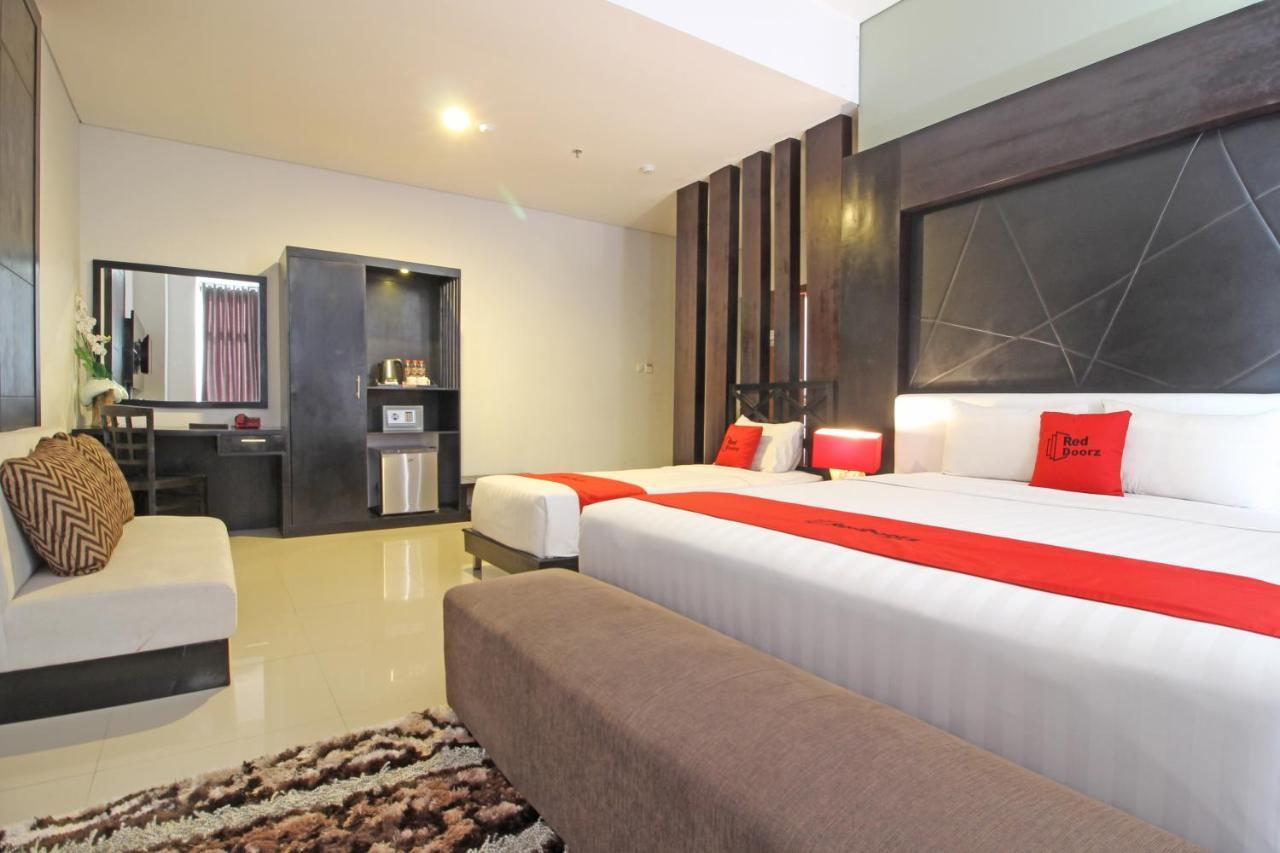 Reddoorz Premium Near Sleman City Hall Yogyakarta Extérieur photo