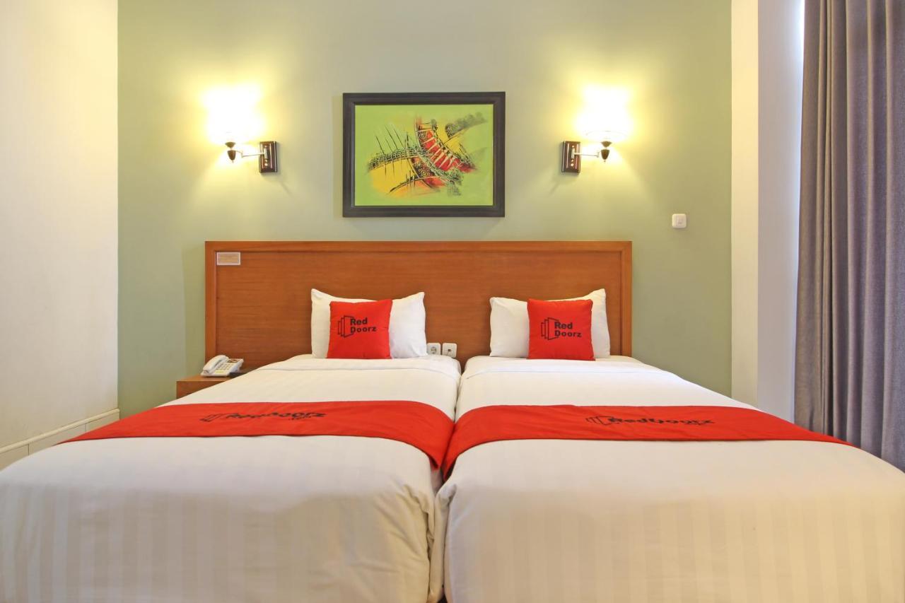 Reddoorz Premium Near Sleman City Hall Yogyakarta Extérieur photo